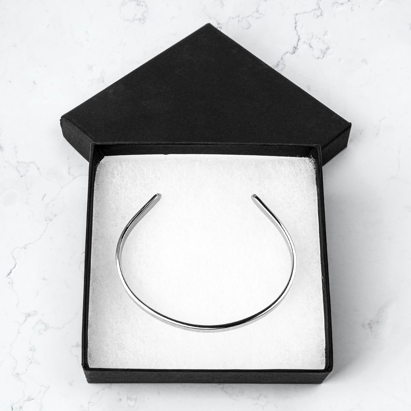 Cuff_Bracelet_-_444_Bracelet_Packaging_Mockup.png