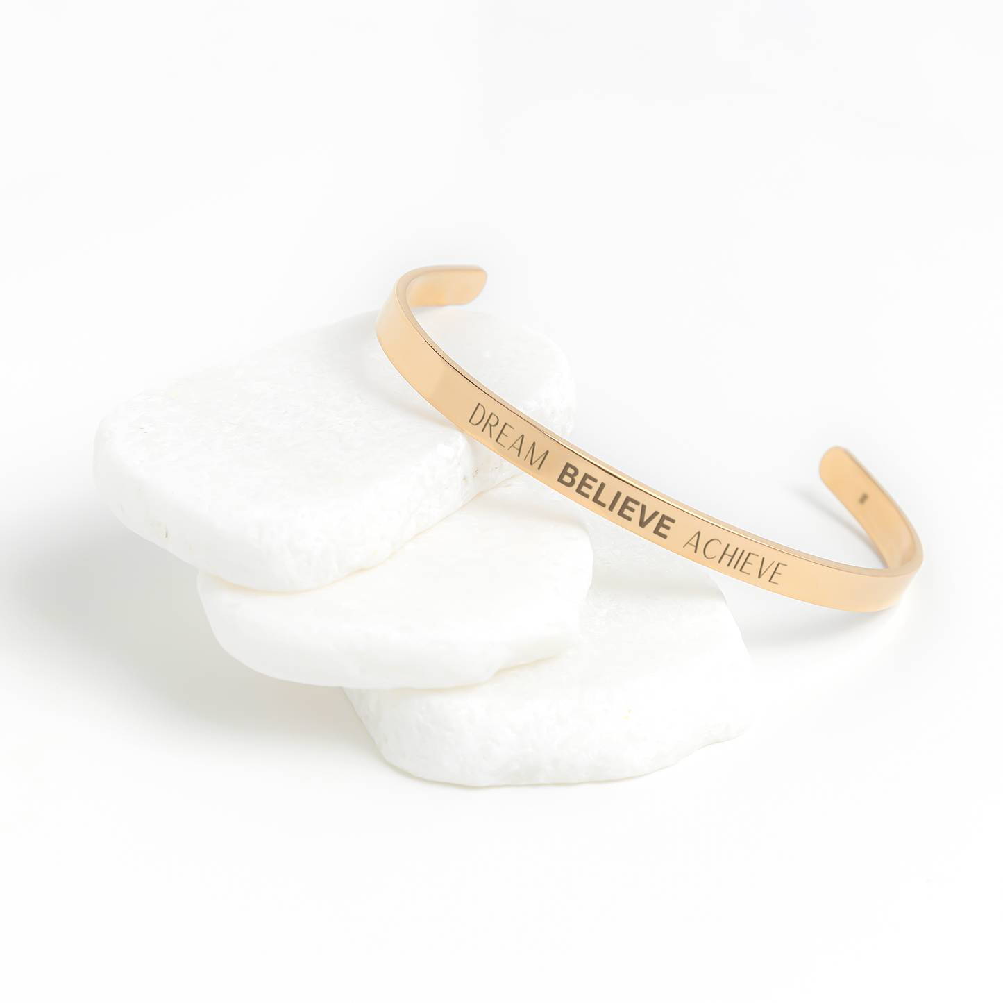 Cuff_Bracelet_-_DREAM_BELIEVE_ACHIEVE_Rose_Gold_Lifestyle_02_Mockup.png