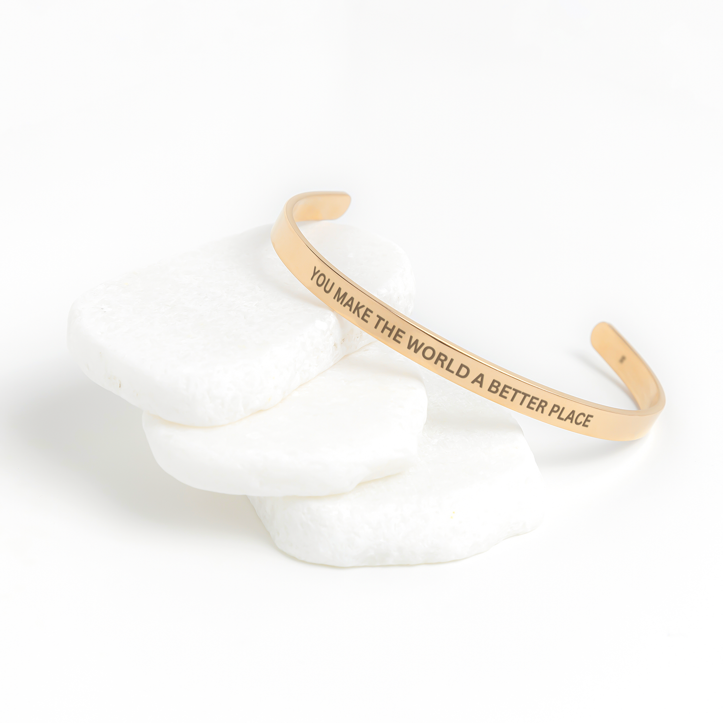 Cuff_Bracelet_-_YOU_MAKE_THE_WORLD_A_BET_Rose_Gold_Lifestyle_02_Mockup.png